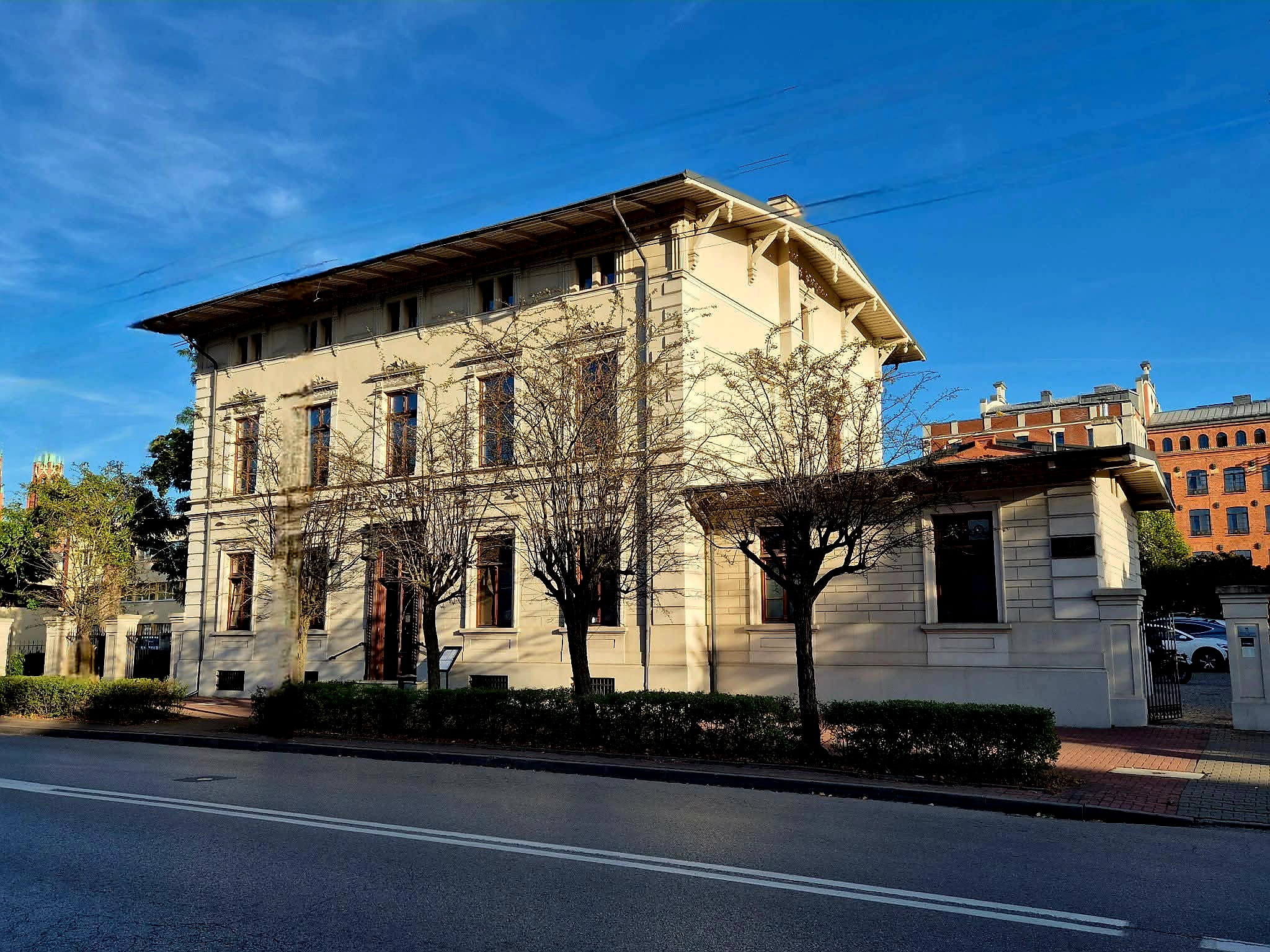 Zabytkowy Hotel Pałacyk Tyrolski w Żyrardowie